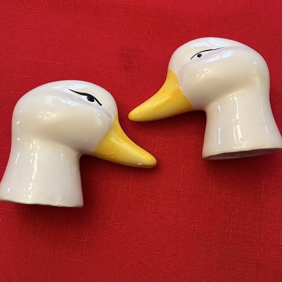 Duck Salt & Pepper Shakers - Picture 2 of 4